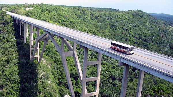 Most Bacunayagua: znáte kubánskou chloubu, jež je součástí Via Blancy?